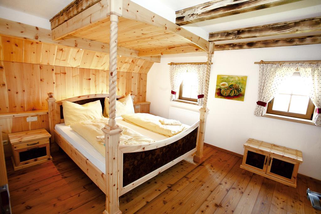 Familienhotel Petschnighof Diex Екстер'єр фото